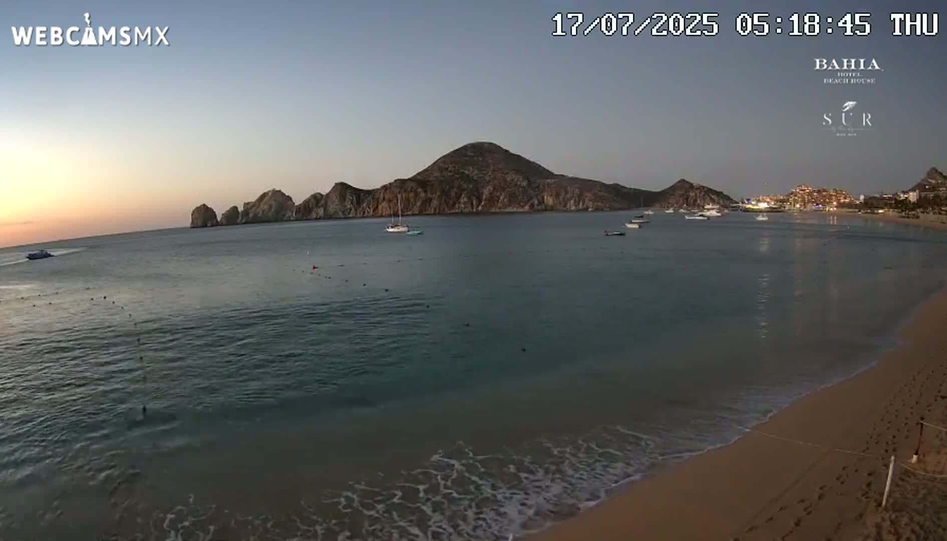 Cabo San Lucas, Playa El Medano Beach Live Cam - Los Cabos, Baja California Sur, Mexico