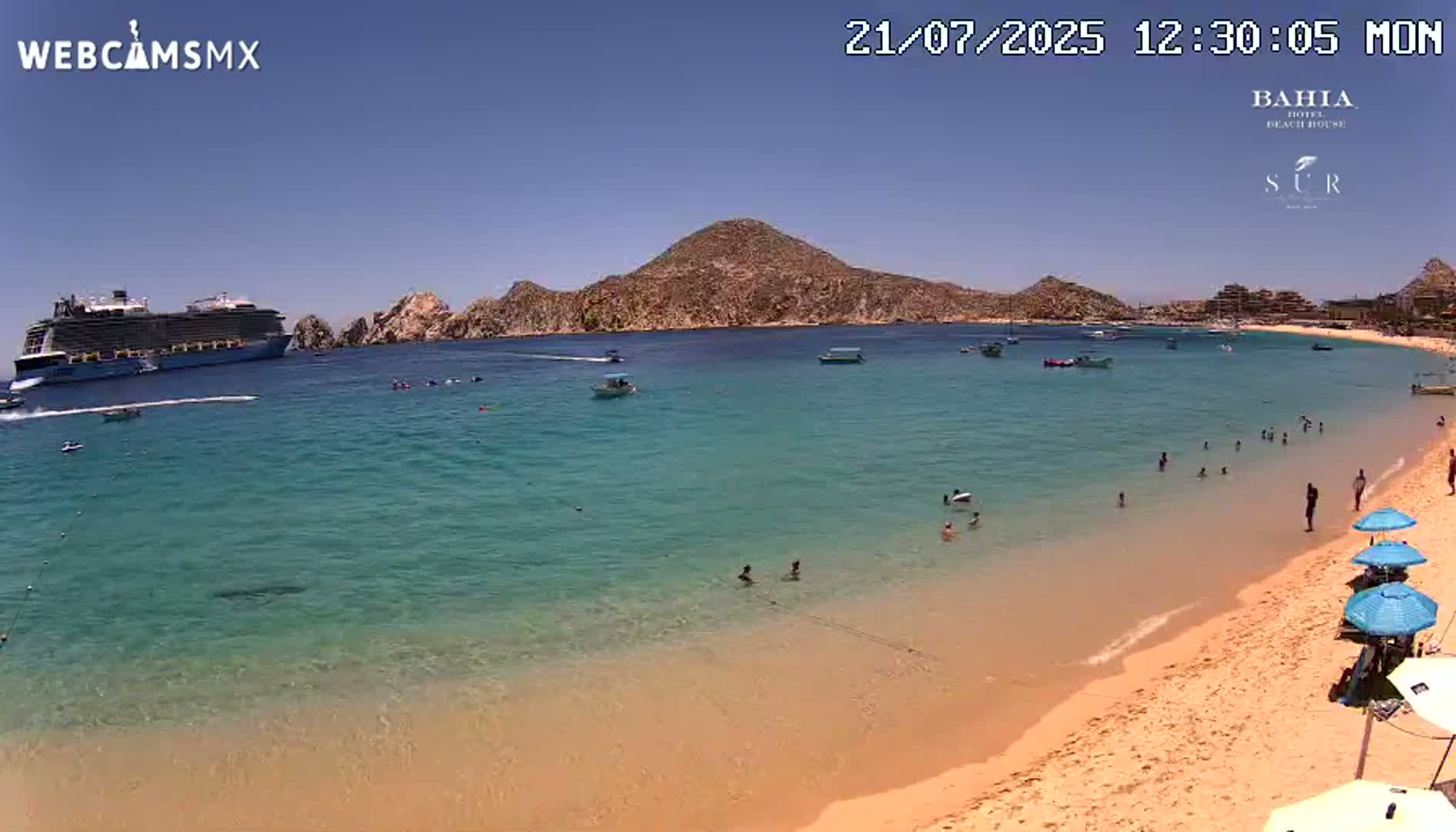 Cabo San Lucas, Playa El Medano Beach Live Cam - Los Cabos, Baja California Sur, Mexico
