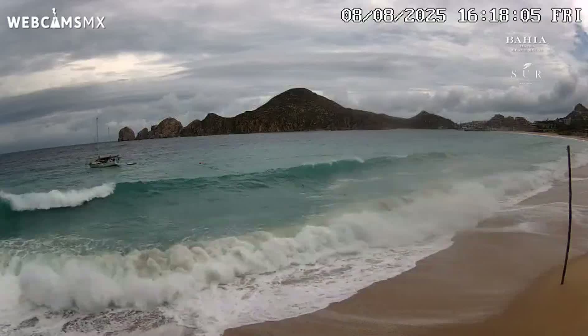Cabo San Lucas, Playa El Medano Beach Live Cam - Los Cabos, Baja California Sur, Mexico