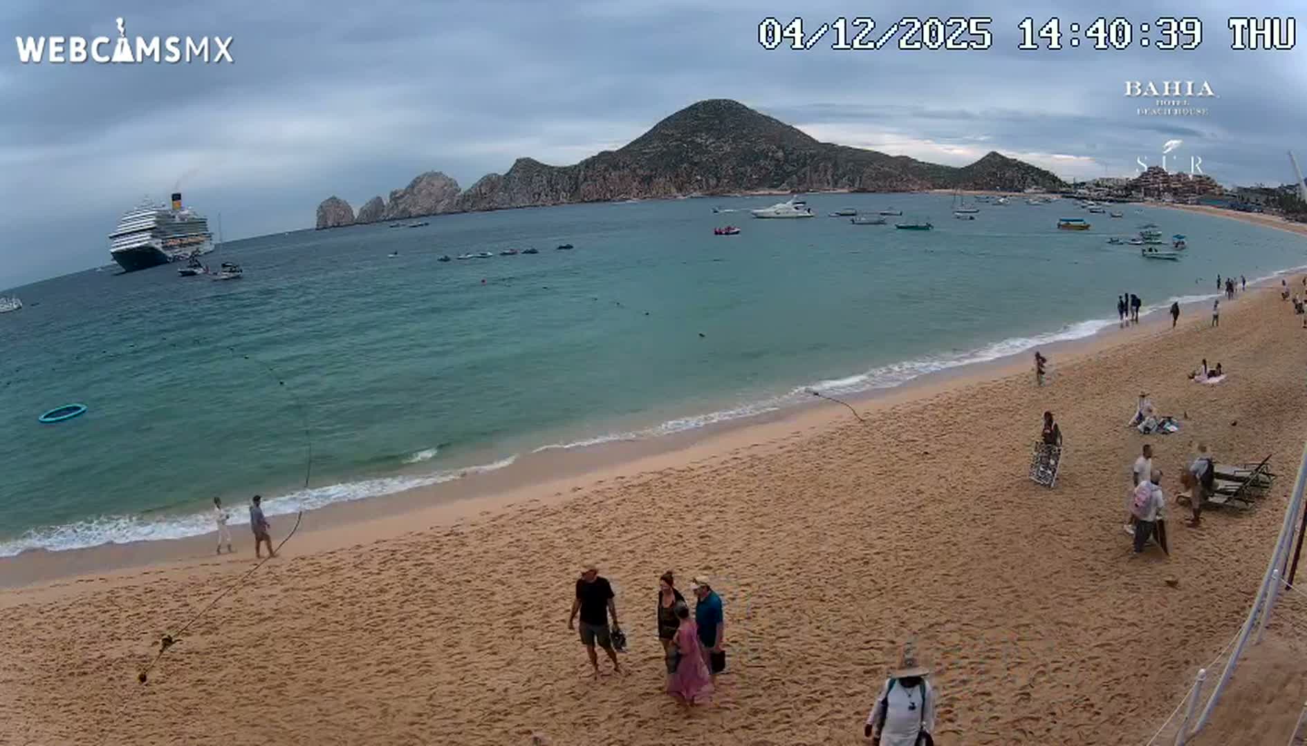 Cabo San Lucas, Playa El Medano Beach towards South View Live Cam - El Medano Ejidal, Los Cabos, Baja California Sur, Mexico