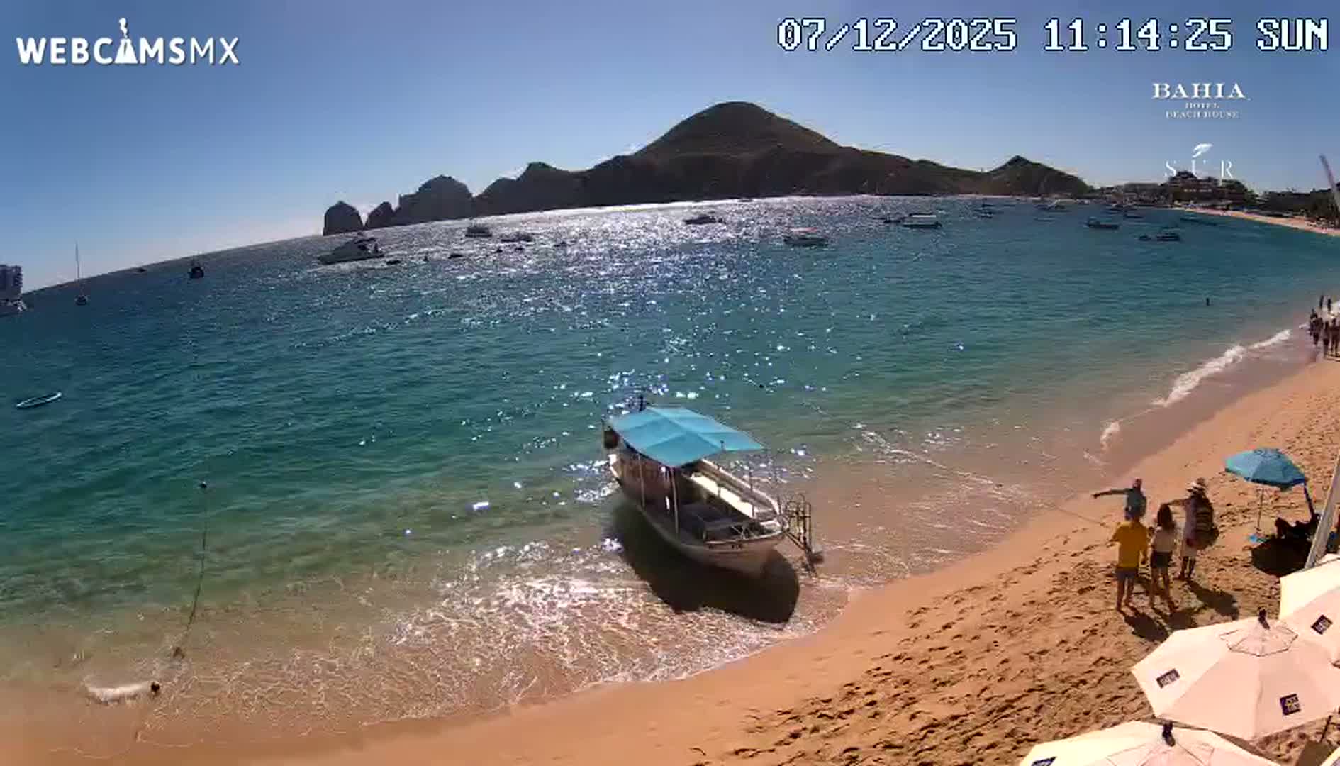 Cabo San Lucas, Playa El Medano Beach towards South View Live Cam - El Medano Ejidal, Los Cabos, Baja California Sur, Mexico