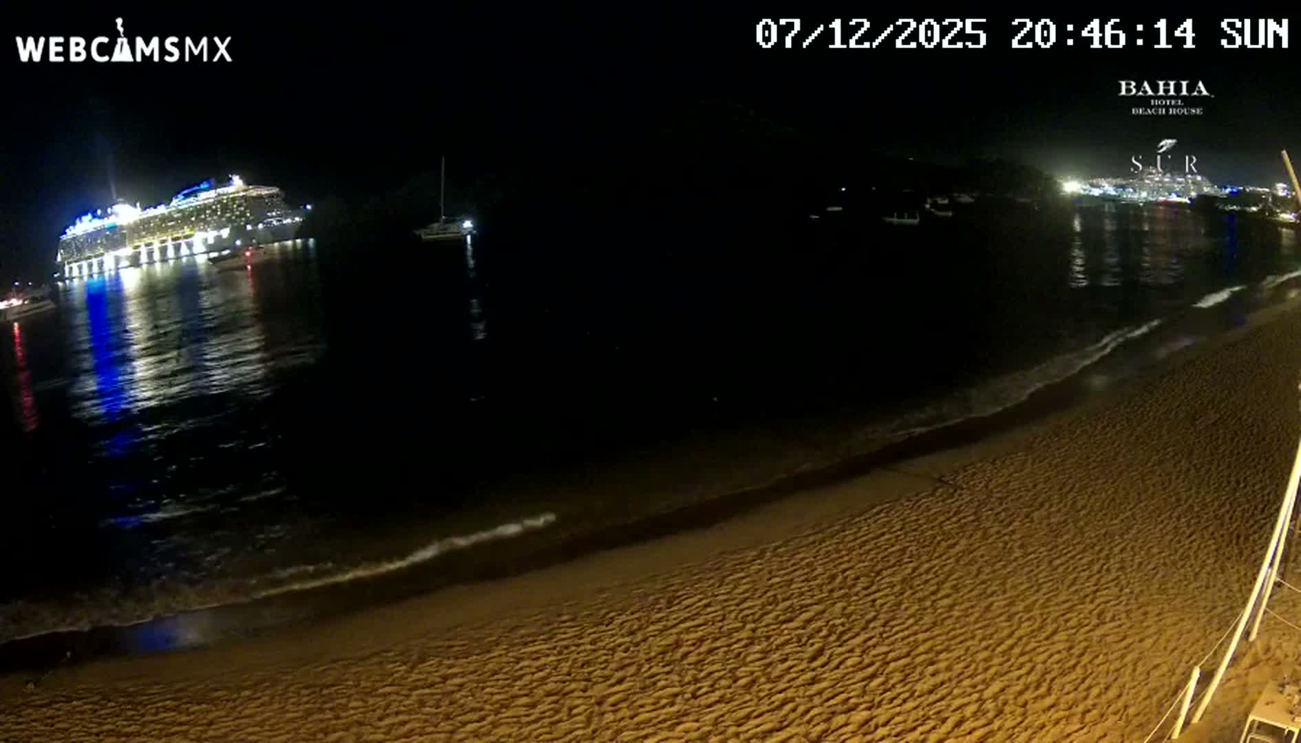 Cabo San Lucas, Playa El Medano Beach towards South View Live Cam - El Medano Ejidal, Los Cabos, Baja California Sur, Mexico