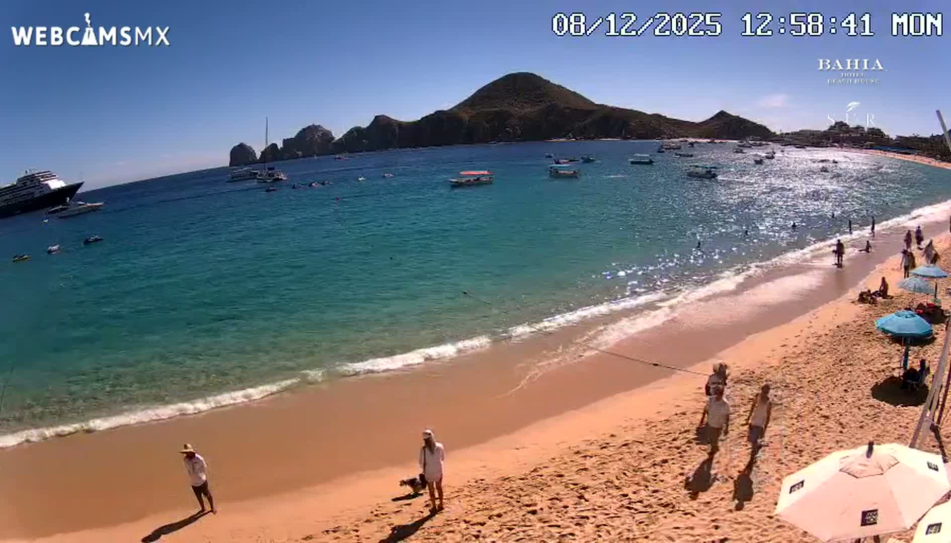 Cabo San Lucas, Playa El Medano Beach towards South View Live Cam - El Medano Ejidal, Los Cabos, Baja California Sur, Mexico