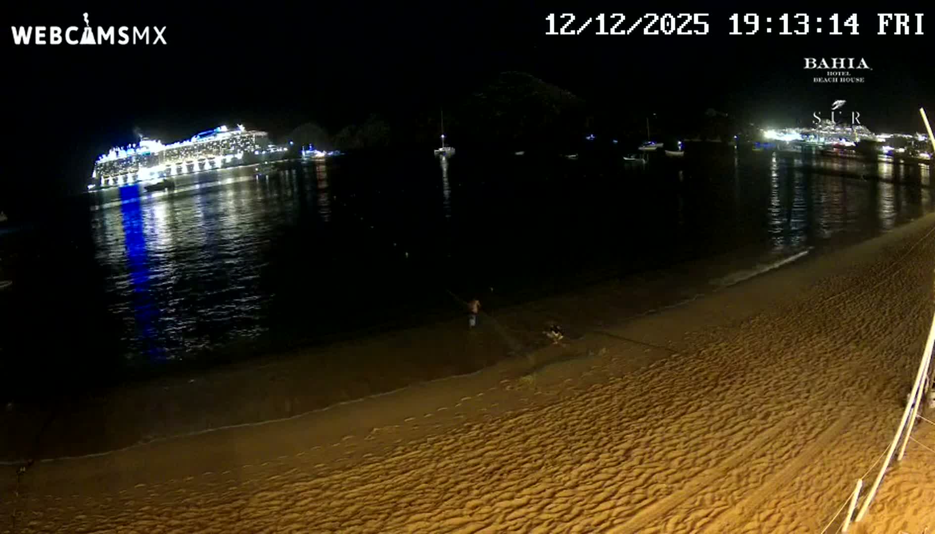 Cabo San Lucas, Playa El Medano Beach towards South View Live Cam - El Medano Ejidal, Los Cabos, Baja California Sur, Mexico