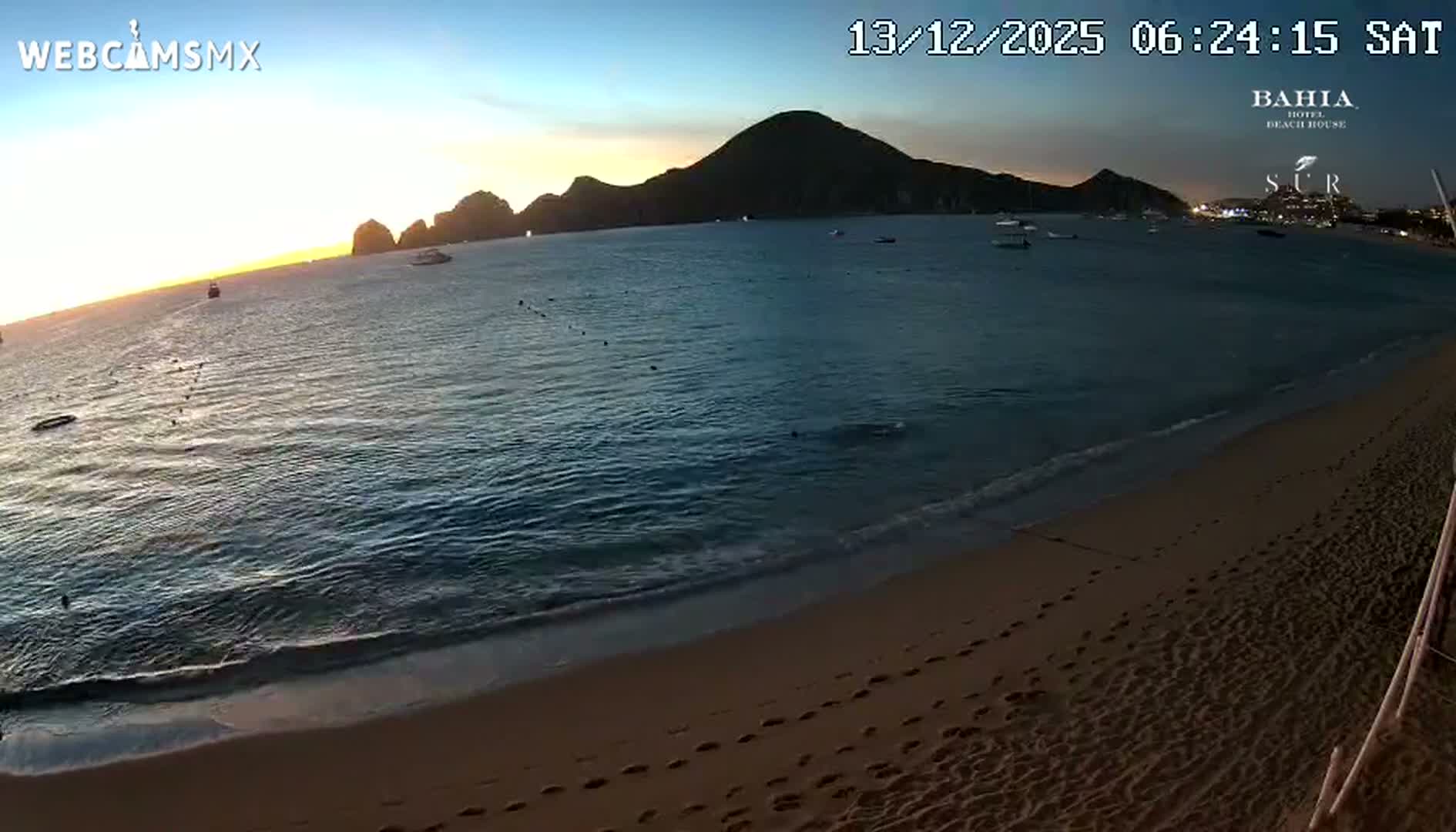 Cabo San Lucas, Playa El Medano Beach towards South View Live Cam - El Medano Ejidal, Los Cabos, Baja California Sur, Mexico