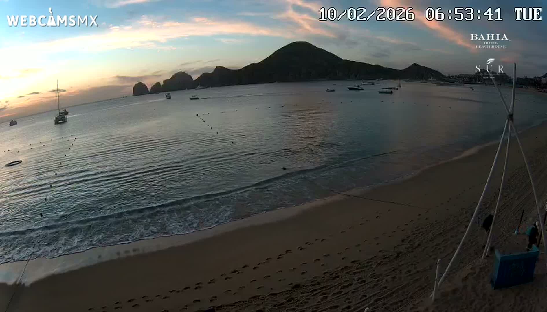 Cabo San Lucas, Playa El Medano Beach towards South View Live Cam - El Medano Ejidal, Los Cabos, Baja California Sur, Mexico