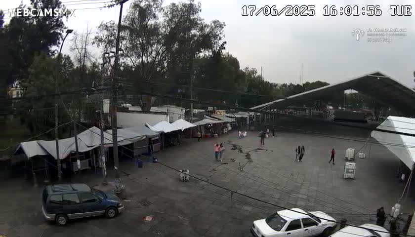 Iztapalapa, Plaza Cuitlahuac Square Live Cam - Iztapalapa, Ciudad de Mexico, Mexico