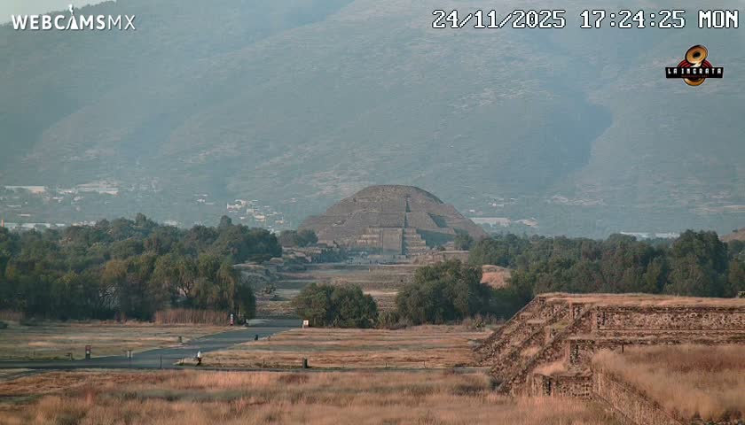 Pyramid of the Sun- Pirámide del Sol, Teotihuacán Pyramids Live Cam - Teotihuacan, Estado de Mexico, Mexico