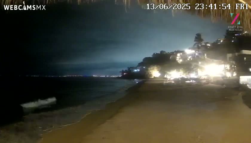 Hyatt Ziva, Playa Les Escates Beach Live Cam - Puerto Vallarta, Jalisco, Mexico