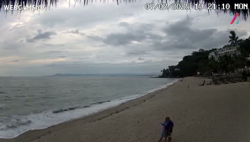 Hyatt Ziva, Playa Les Escates Beach Live Cam - Puerto Vallarta, Jalisco, Mexico