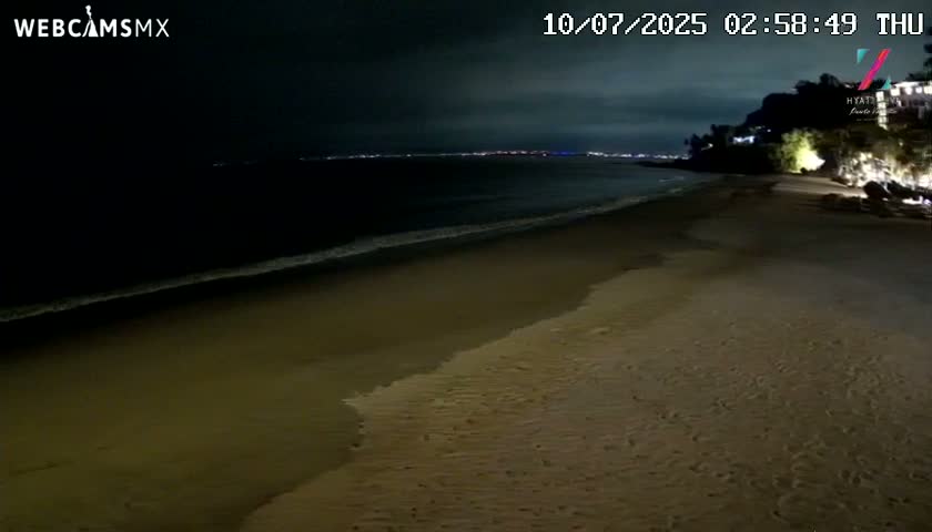 Hyatt Ziva, Playa Les Escates Beach Live Cam - Puerto Vallarta, Jalisco, Mexico