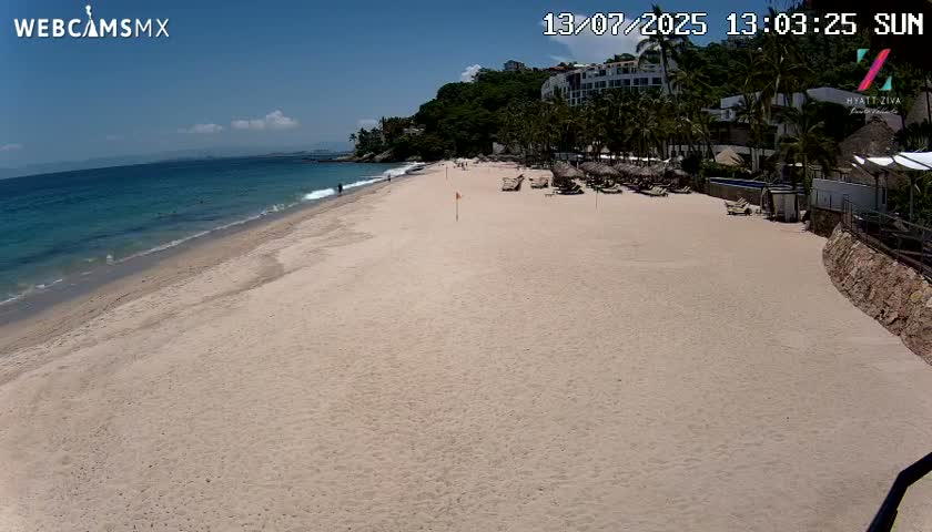Hyatt Ziva, Playa Les Escates Beach Live Cam - Puerto Vallarta, Jalisco, Mexico