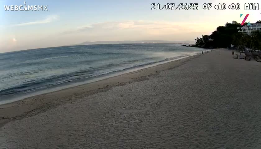Hyatt Ziva, Playa Les Escates Beach Live Cam - Puerto Vallarta, Jalisco, Mexico