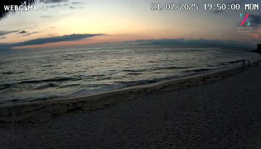 Hyatt Ziva, Playa Les Escates Beach Live Cam - Puerto Vallarta, Jalisco, Mexico
