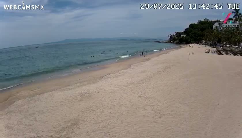 Hyatt Ziva, Playa Les Escates Beach Live Cam - Puerto Vallarta, Jalisco, Mexico