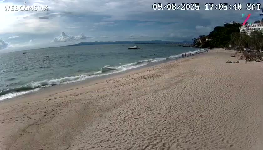 Hyatt Ziva, Playa Les Escates Beach Live Cam - Puerto Vallarta, Jalisco, Mexico