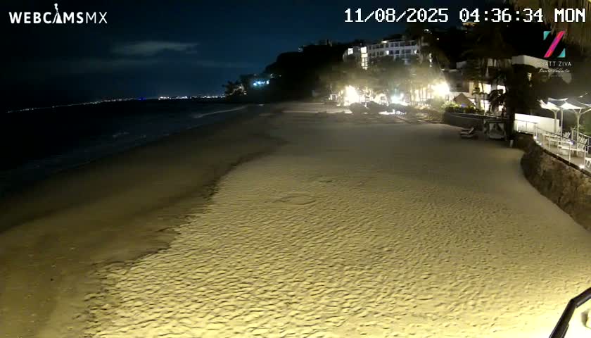Hyatt Ziva, Playa Les Escates Beach Live Cam - Puerto Vallarta, Jalisco, Mexico