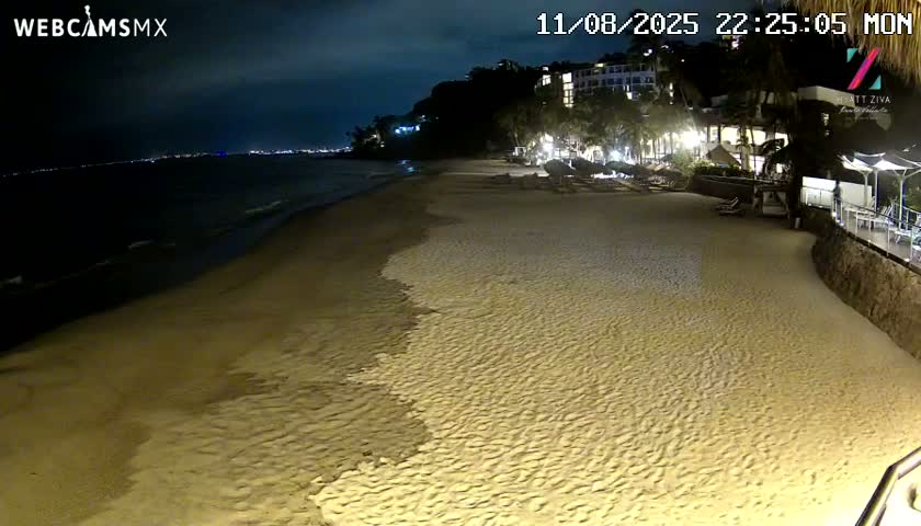 Hyatt Ziva, Playa Les Escates Beach Live Cam - Puerto Vallarta, Jalisco, Mexico