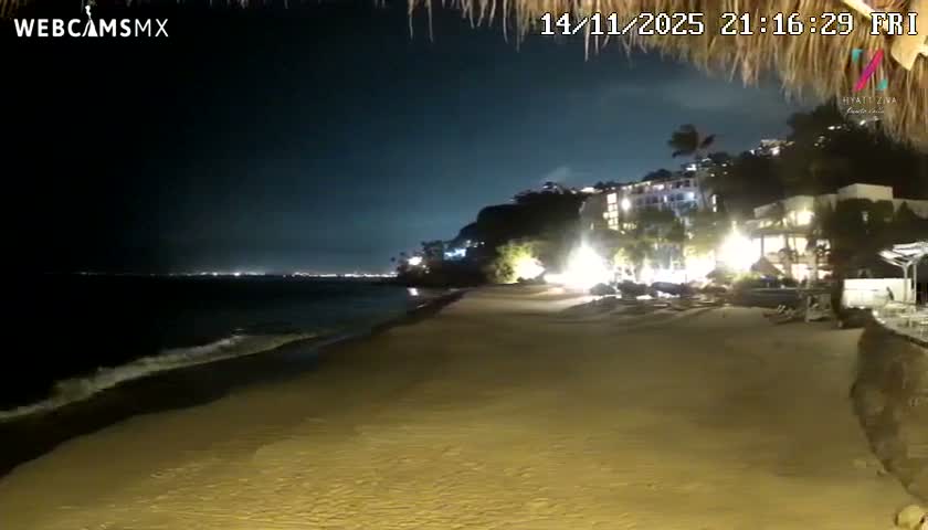 Hyatt Ziva, Playa Les Escates Beach Live Cam - Puerto Vallarta, Jalisco, Mexico