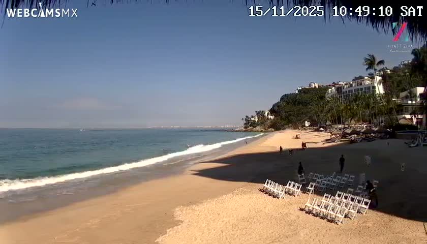 Hyatt Ziva, Playa Les Escates Beach Live Cam - Puerto Vallarta, Jalisco, Mexico