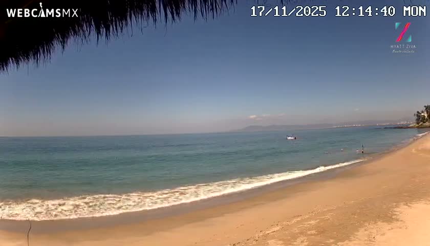 Hyatt Ziva, Playa Les Escates Beach Live Cam - Puerto Vallarta, Jalisco, Mexico