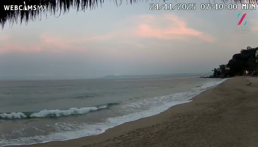 Hyatt Ziva, Playa Les Escates Beach Live Cam - Puerto Vallarta, Jalisco, Mexico