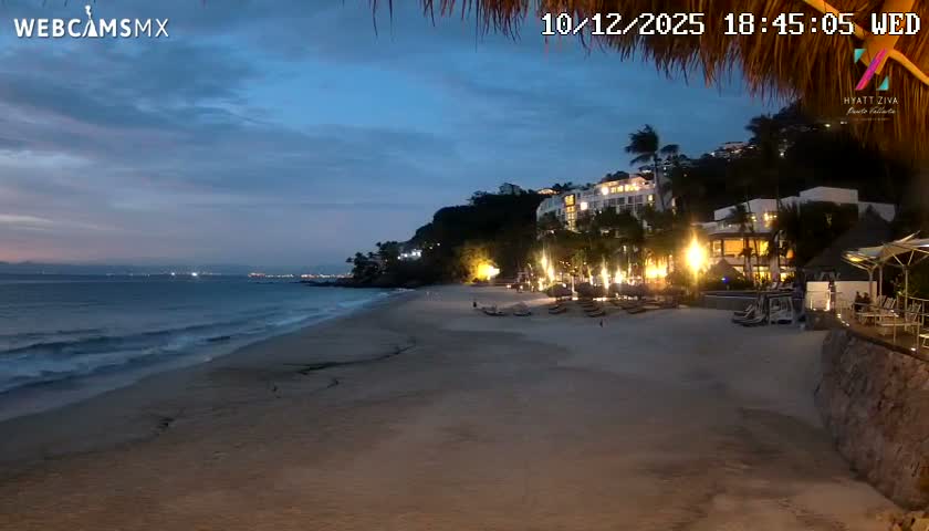 Hyatt Ziva, Playa Les Escates Beach Live Cam - Puerto Vallarta, Jalisco, Mexico