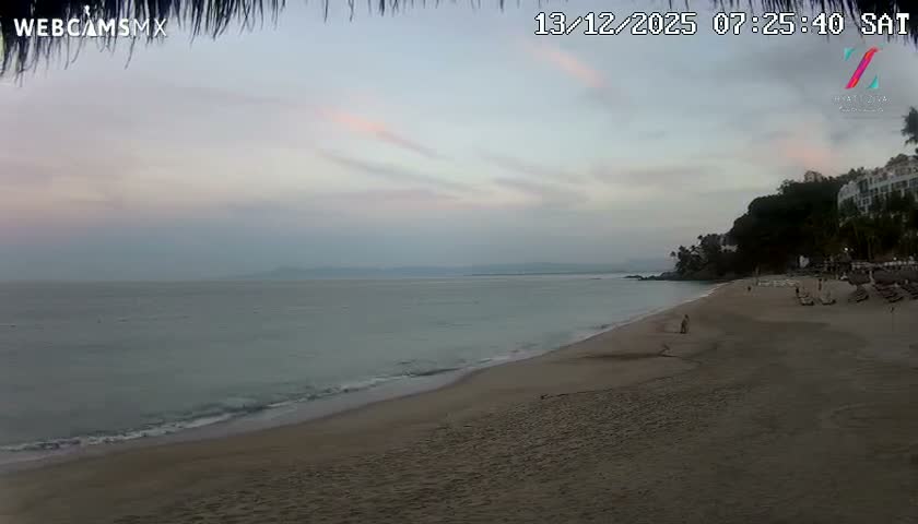 Hyatt Ziva, Playa Les Escates Beach Live Cam - Puerto Vallarta, Jalisco, Mexico