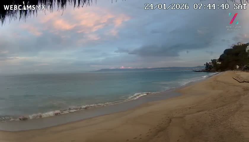 Hyatt Ziva, Playa Les Escates Beach Live Cam - Puerto Vallarta, Jalisco, Mexico