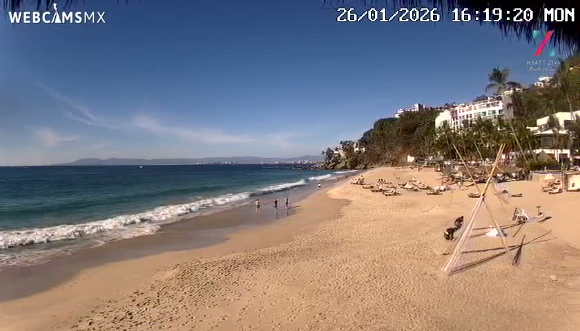 Hyatt Ziva, Playa Les Escates Beach Live Cam - Puerto Vallarta, Jalisco, Mexico