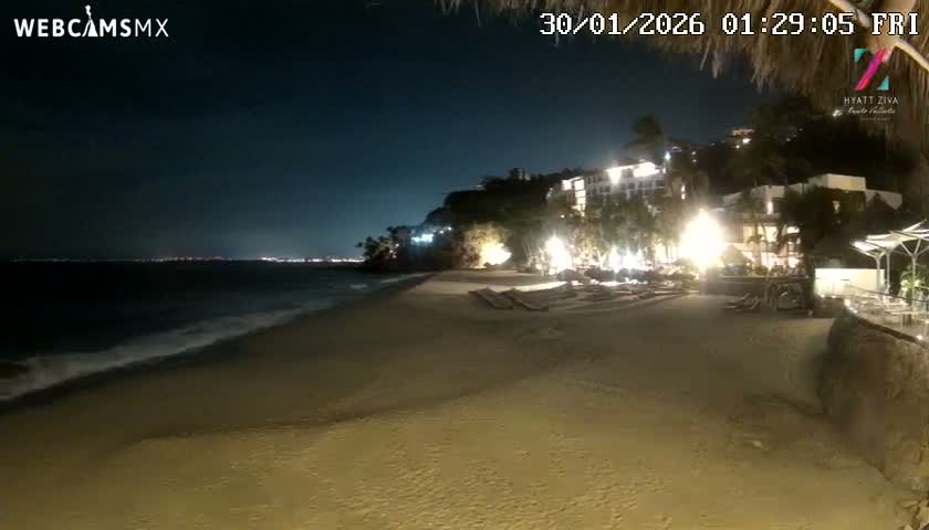 Hyatt Ziva, Playa Les Escates Beach Live Cam - Puerto Vallarta, Jalisco, Mexico