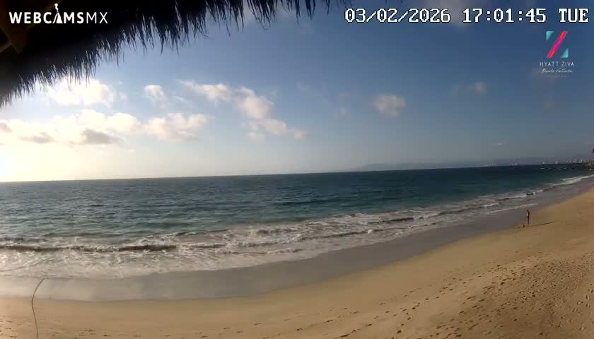 Hyatt Ziva, Playa Les Escates Beach Live Cam - Puerto Vallarta, Jalisco, Mexico