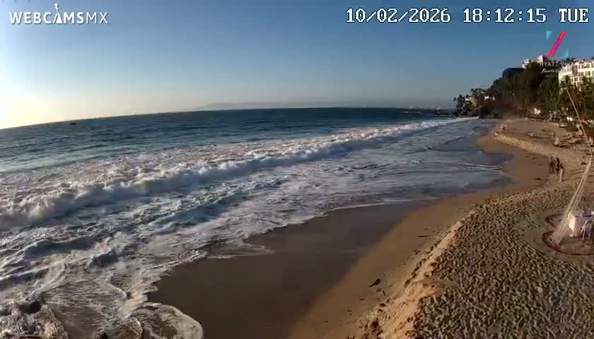 Hyatt Ziva, Playa Les Escates Beach Live Cam - Puerto Vallarta, Jalisco, Mexico
