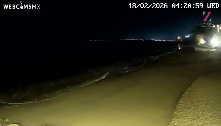 Hyatt Ziva, Playa Les Escates Beach Live Cam - Puerto Vallarta, Jalisco, Mexico