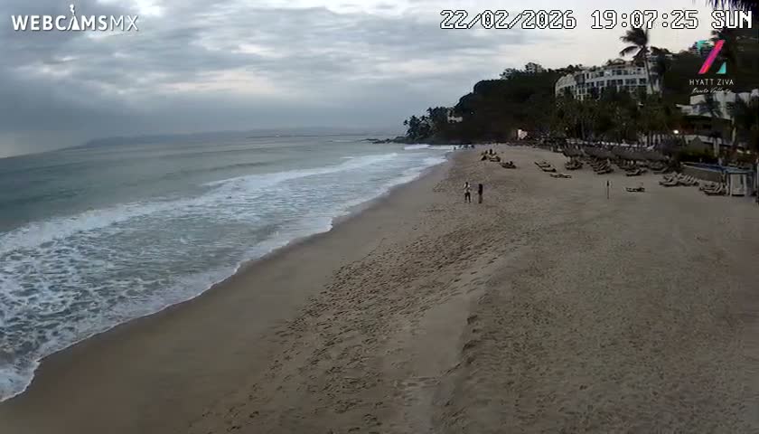 Hyatt Ziva, Playa Les Escates Beach Live Cam - Puerto Vallarta, Jalisco, Mexico