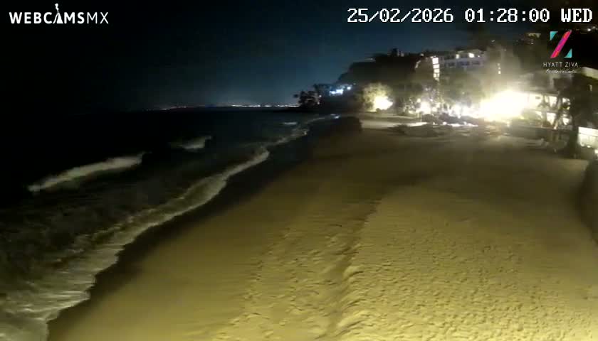 Hyatt Ziva, Playa Les Escates Beach Live Cam - Puerto Vallarta, Jalisco, Mexico