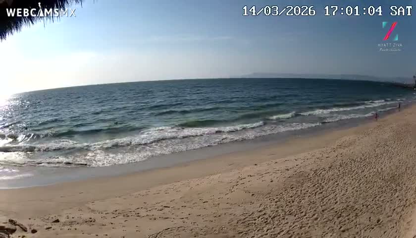 Hyatt Ziva, Playa Les Escates Beach Live Cam - Puerto Vallarta, Jalisco, Mexico