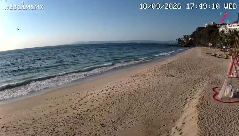 Hyatt Ziva, Playa Les Escates Beach Live Cam - Puerto Vallarta, Jalisco, Mexico