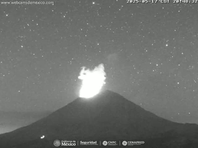 Volcán Popocatepetl Volcano from Centro Altzomoni - San Rafael,  Estado de México, Mexico
