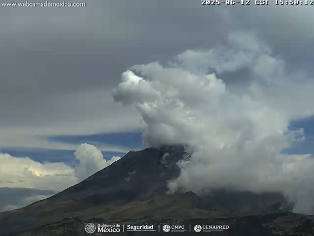 Volcán Popocatepetl Volcano from Centro Altzomoni - San Rafael,  Estado de México, Mexico