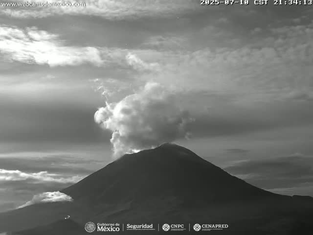 Volcán Popocatepetl Volcano from Centro Altzomoni - San Rafael,  Estado de México, Mexico