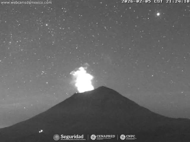 Volcán Popocatepetl Volcano from Centro Altzomoni - San Rafael,  Estado de México, Mexico
