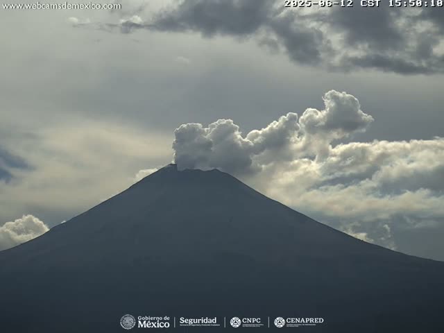 Volcán Popocatepetl Volcano Live Cam  - Tianguismanalco,  Puebla, Mexico