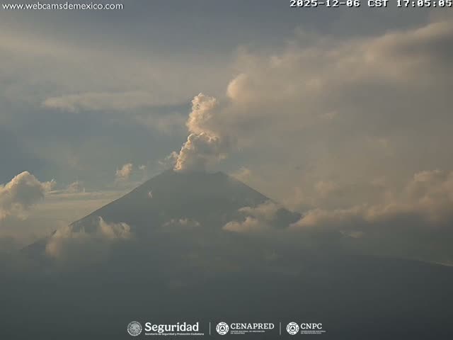Volcán Popocatepetl Volcano Live Cam  - Tianguismanalco,  Puebla, Mexico