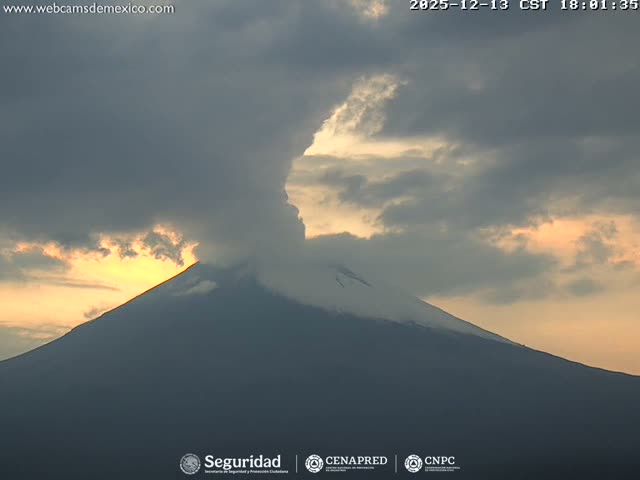 Volcán Popocatepetl Volcano Live Cam  - Tianguismanalco,  Puebla, Mexico