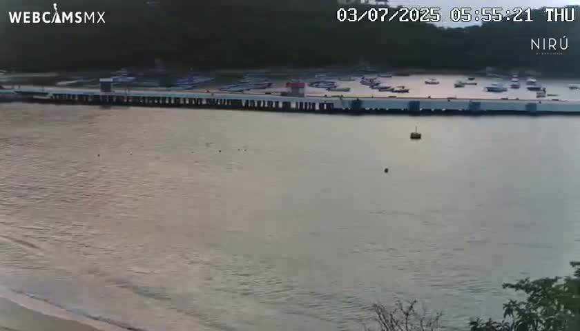 La Crucecita, Bahia Santa Cruz Huatulco Beach Live Cam - Santa Maria Huatulco, Oaxaca, Mexico