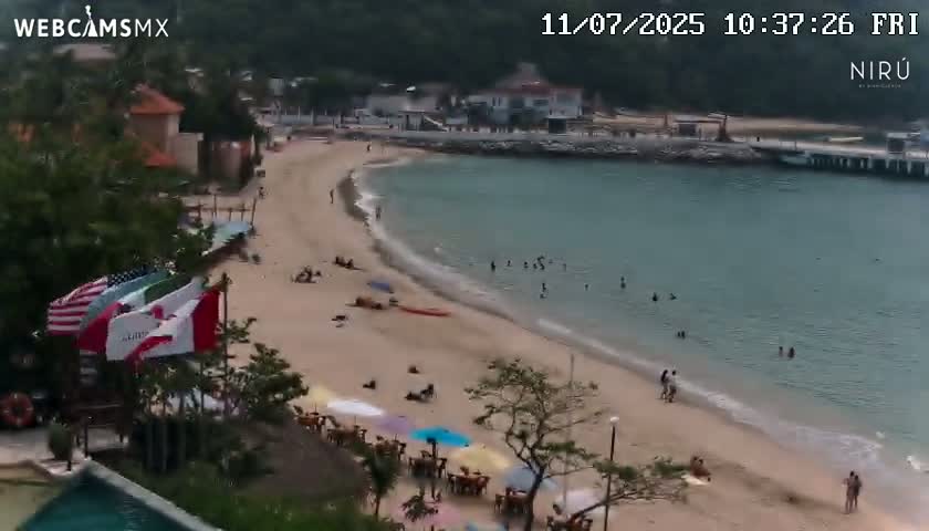 La Crucecita, Bahia Santa Cruz Huatulco Beach Live Cam - Santa Maria Huatulco, Oaxaca, Mexico
