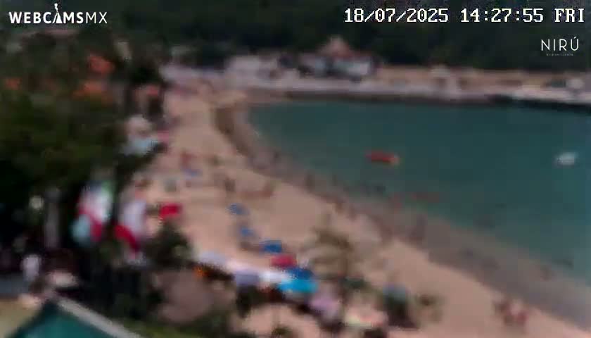 La Crucecita, Bahia Santa Cruz Huatulco Beach Live Cam - Santa Maria Huatulco, Oaxaca, Mexico