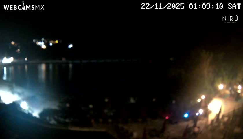 La Crucecita, Bahia Santa Cruz Huatulco Beach Live Cam - Santa Maria Huatulco, Oaxaca, Mexico