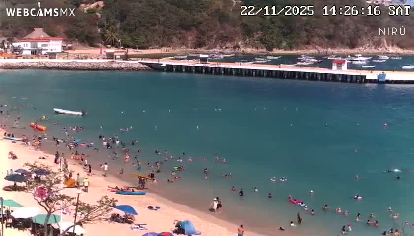 La Crucecita, Bahia Santa Cruz Huatulco Beach Live Cam - Santa Maria Huatulco, Oaxaca, Mexico
